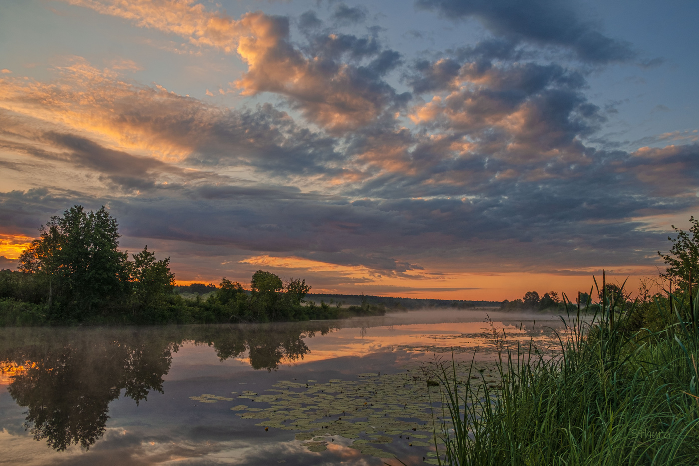 На восходе.