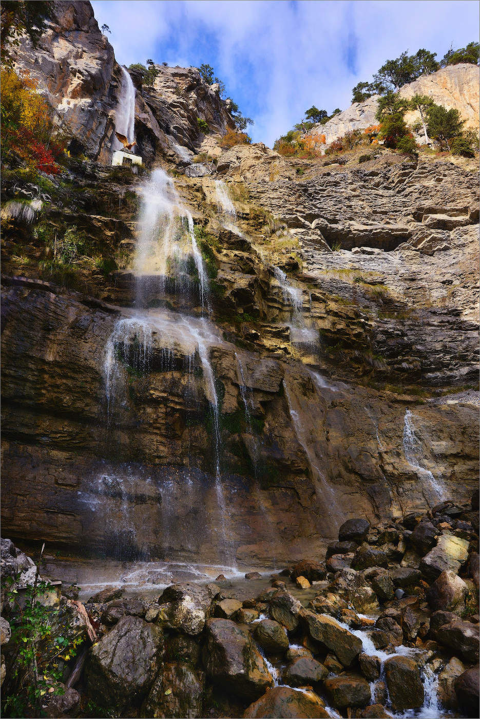 Осеннее маловодье на Учан-Су...