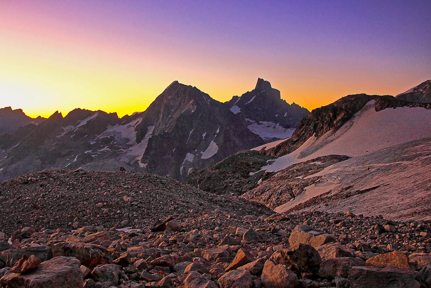 Утро под перевалом Актур Восточный