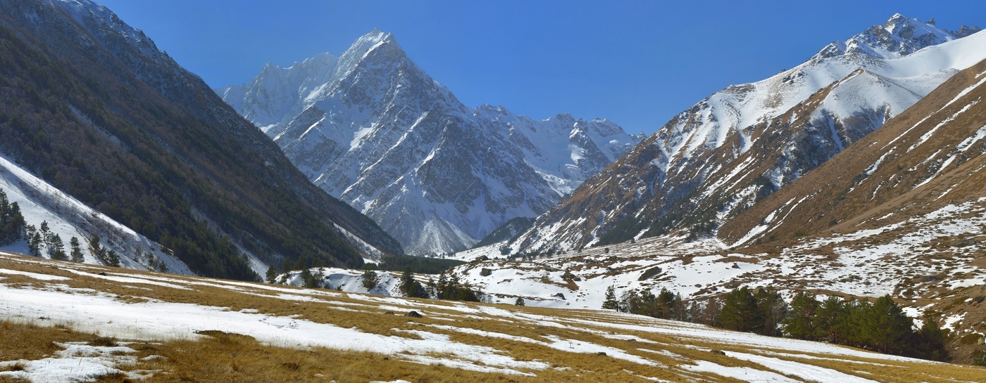 Весна в горах Кавказа