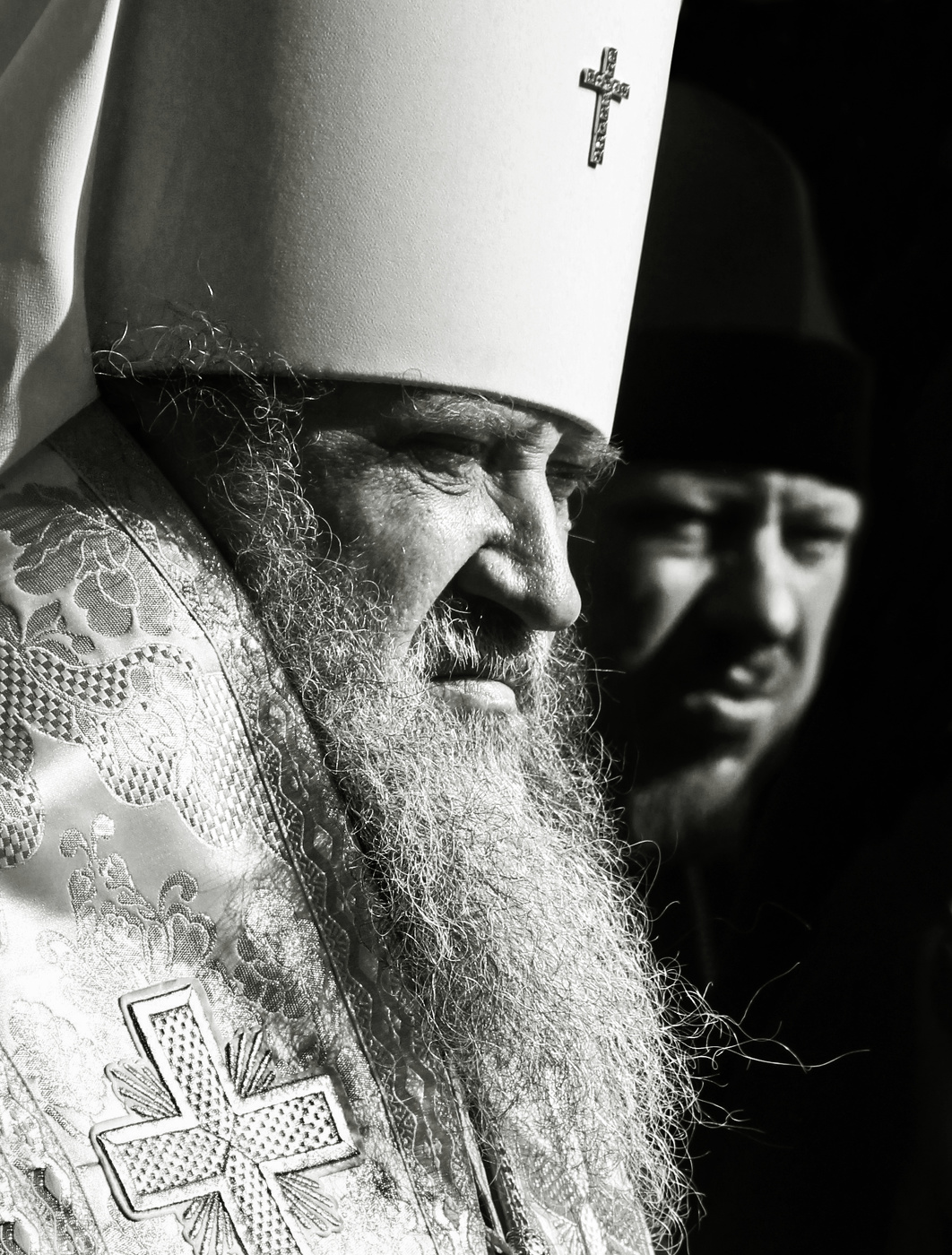 Чёрное и белое