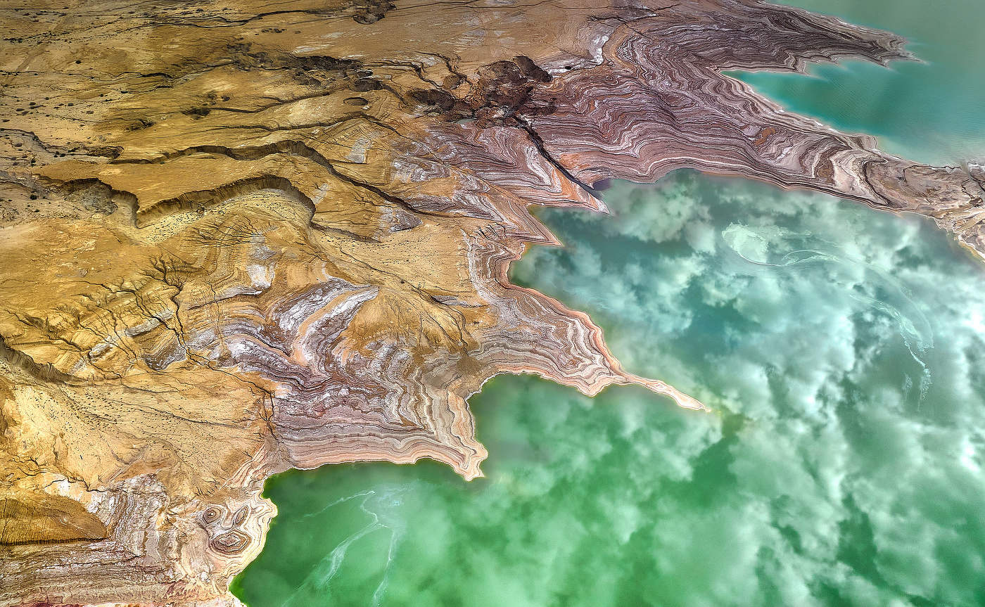 Странные пейзажи Мертвого моря...