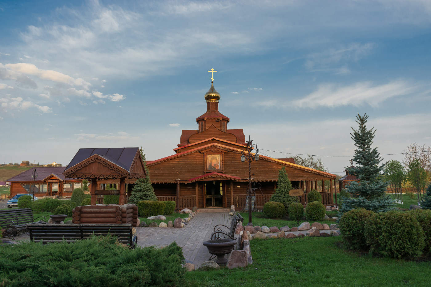 Под небом голубым...