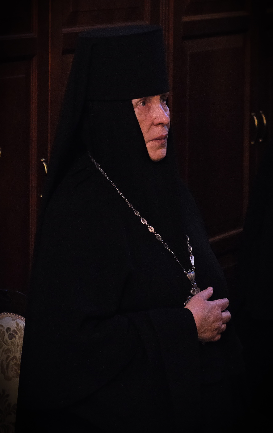 Монастырь. Праздничная служба.