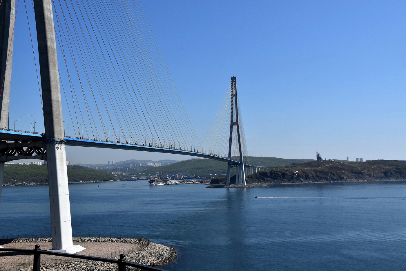 Мост Русский. Владивосток.