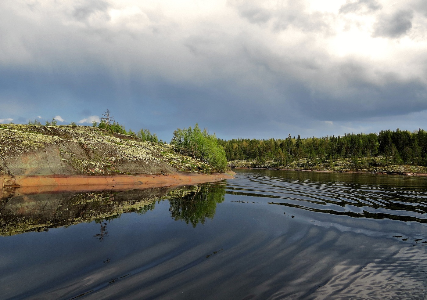 а где-то дождь