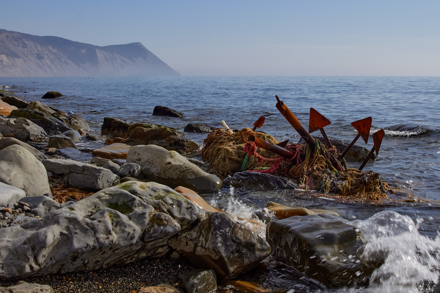 Сорвало якорь