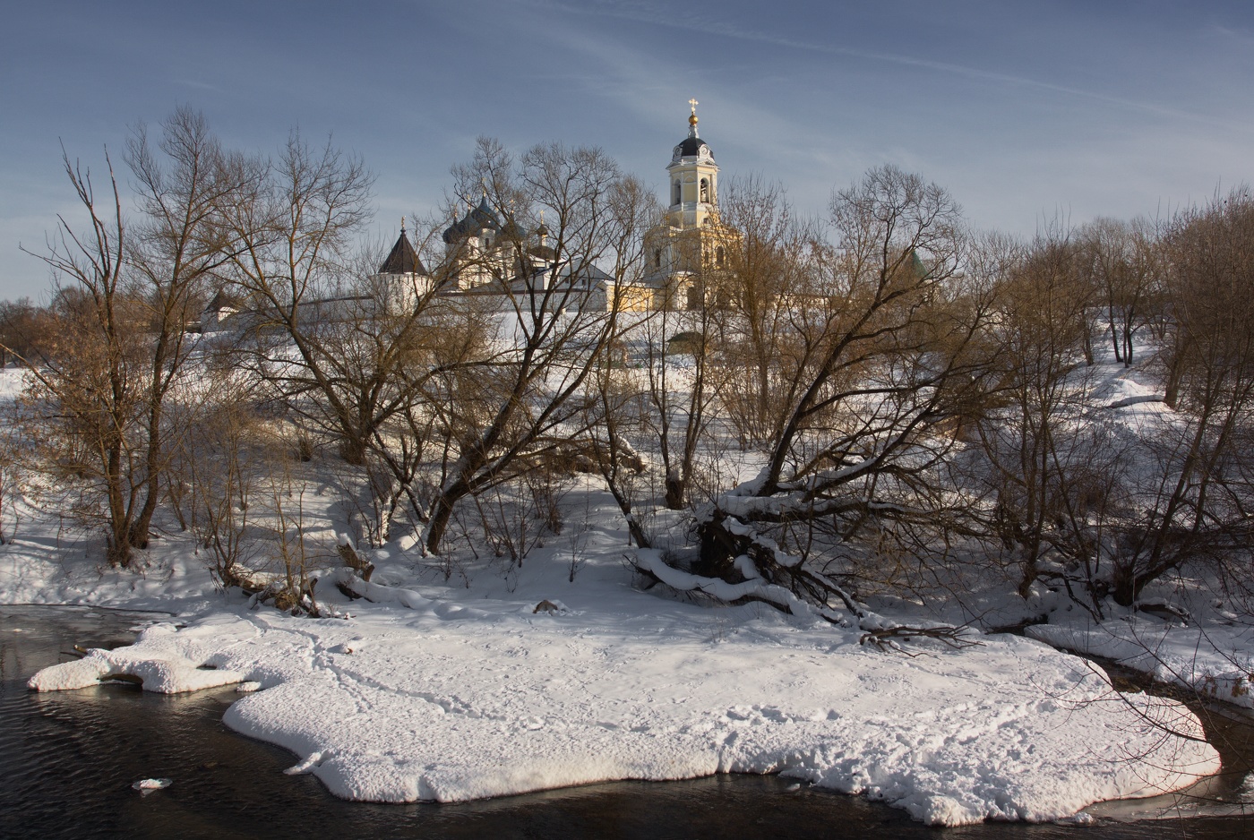 Зима в тихом городе С.