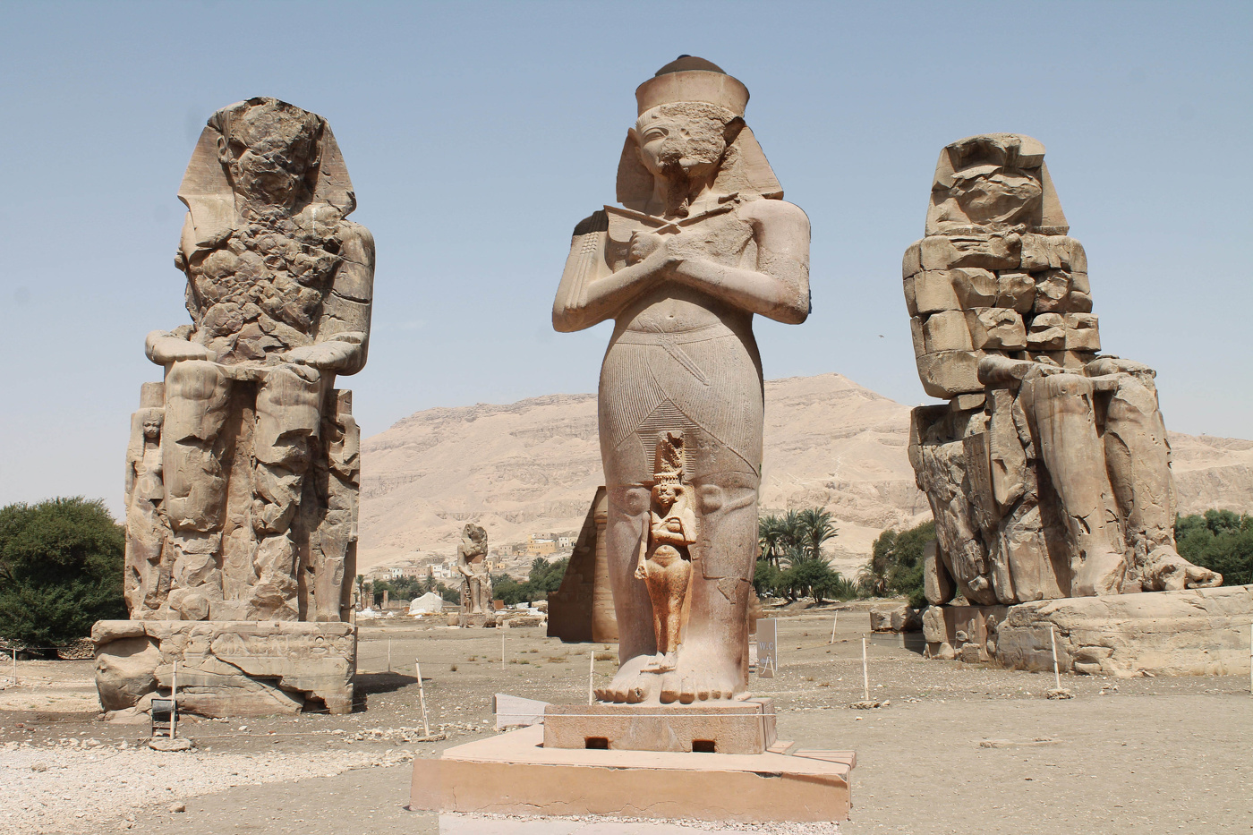 Колоссы, тронутые временем