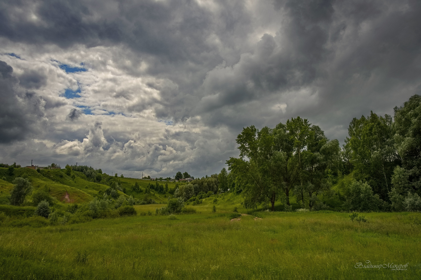 "Переменная облачность. Июнь"©