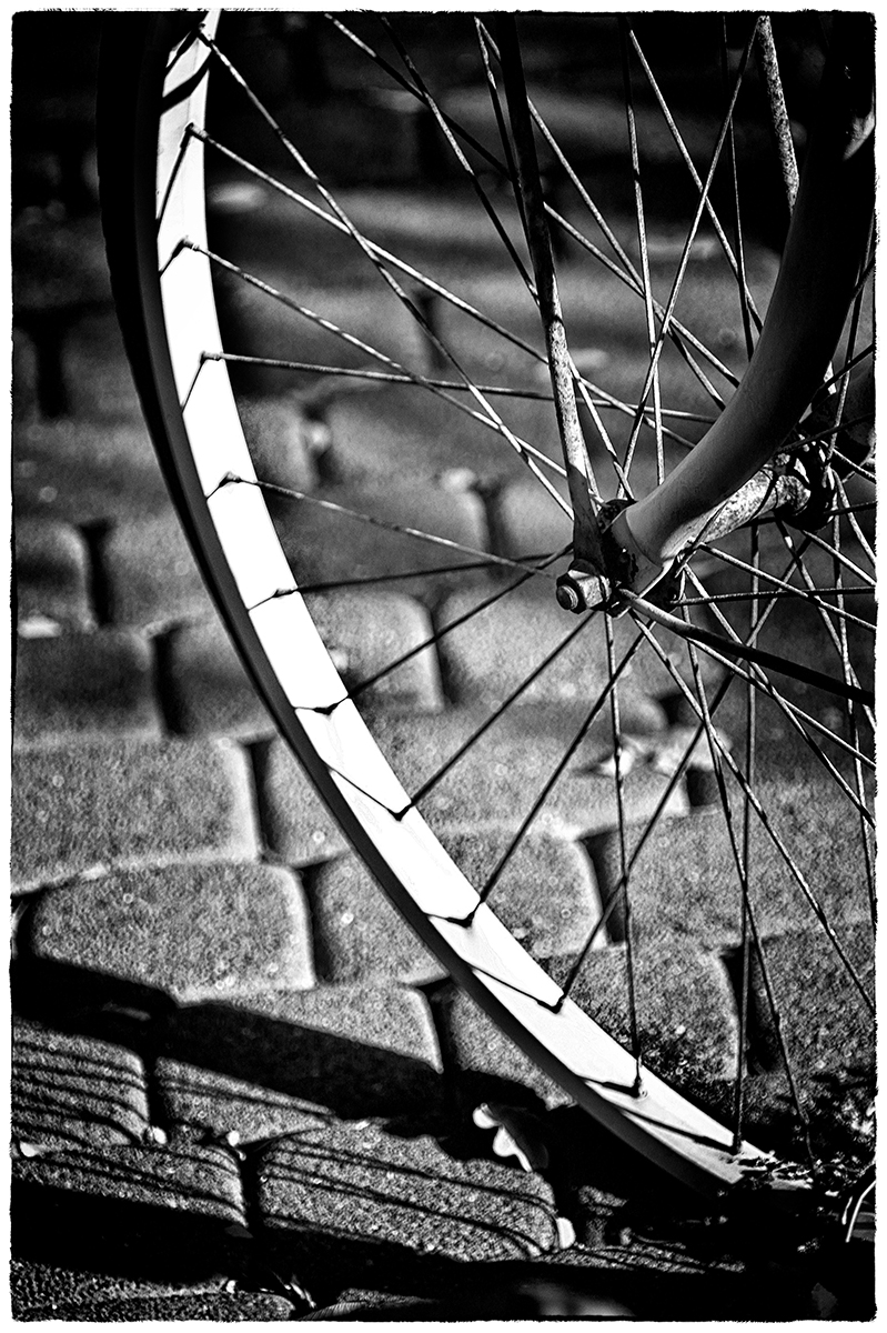 Полколеса...