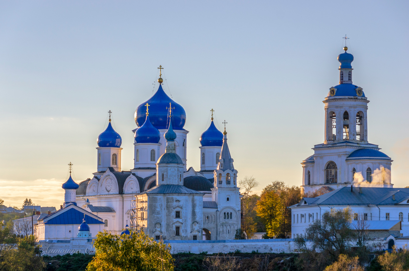 Свято-Боголюбский монастырь.