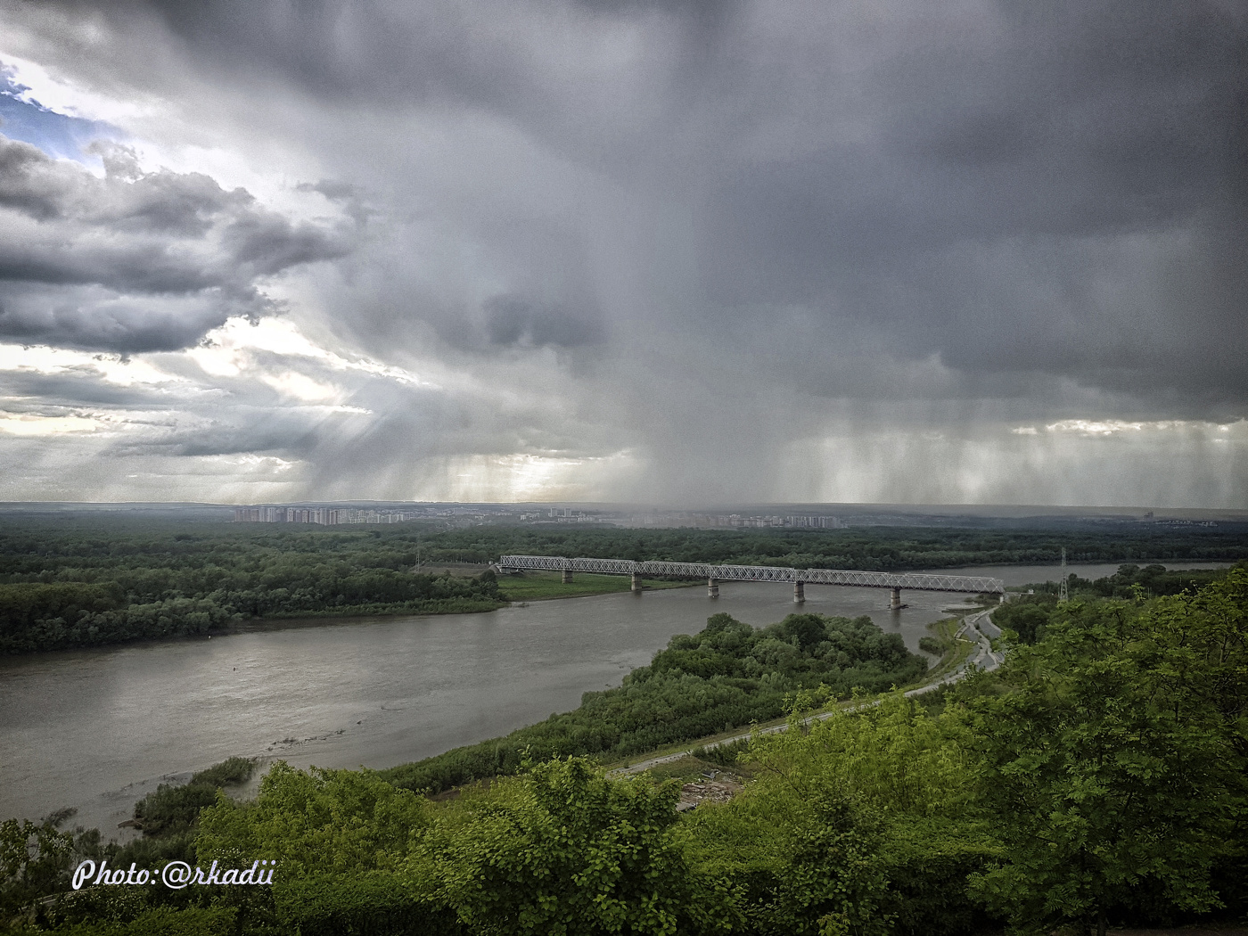 "Дождь в гости к нам идет"