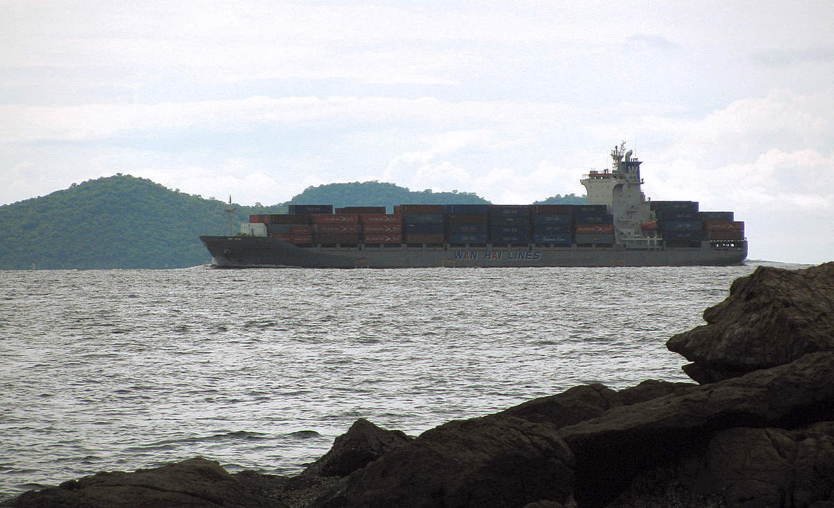 Морской контейнеровоз