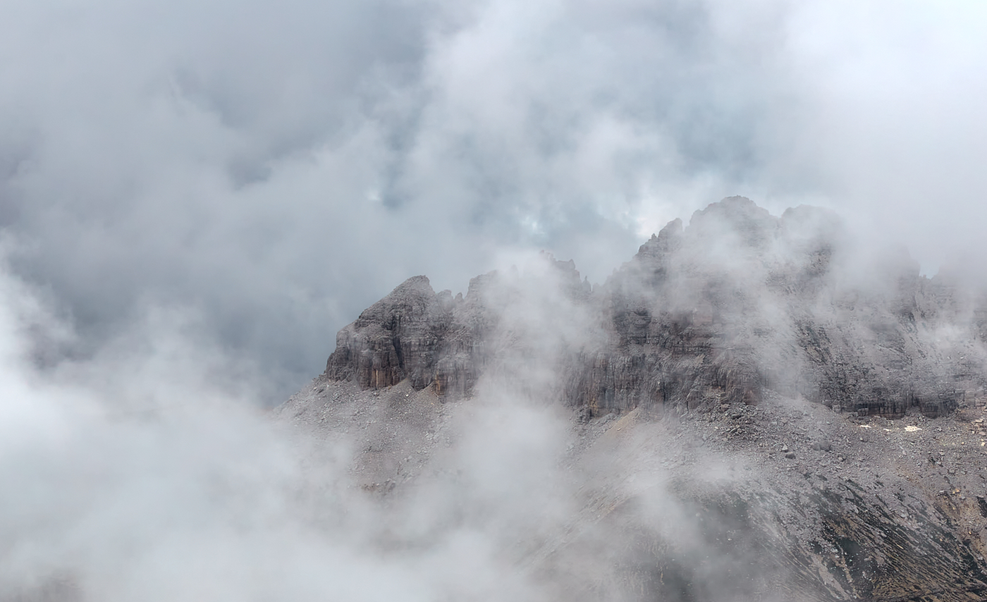 там, за облаками...