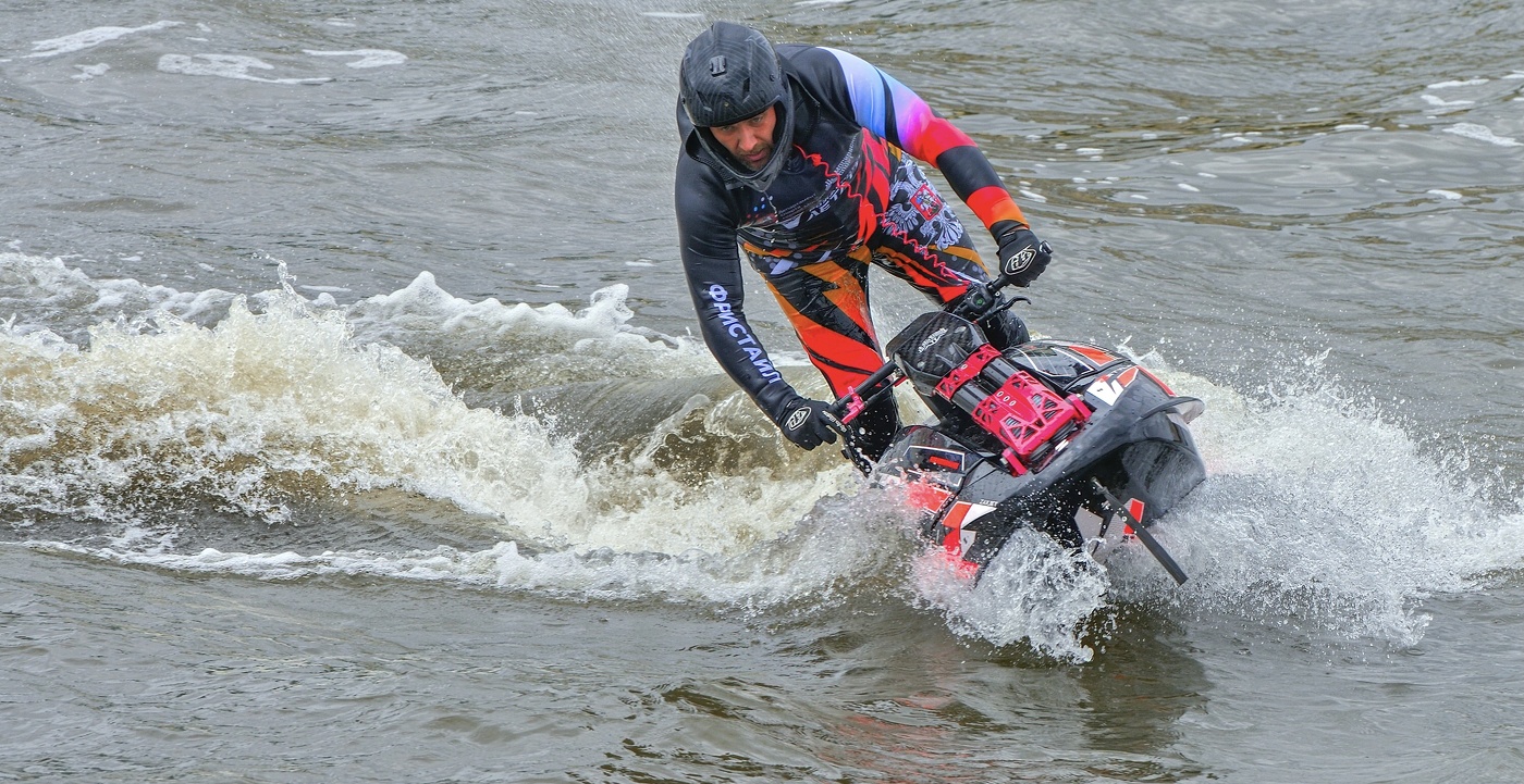 На гребне волны