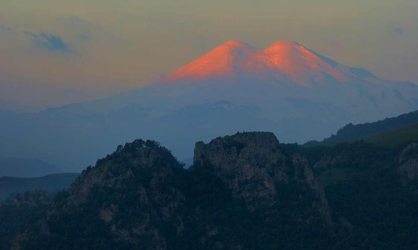 Рассвет в горах