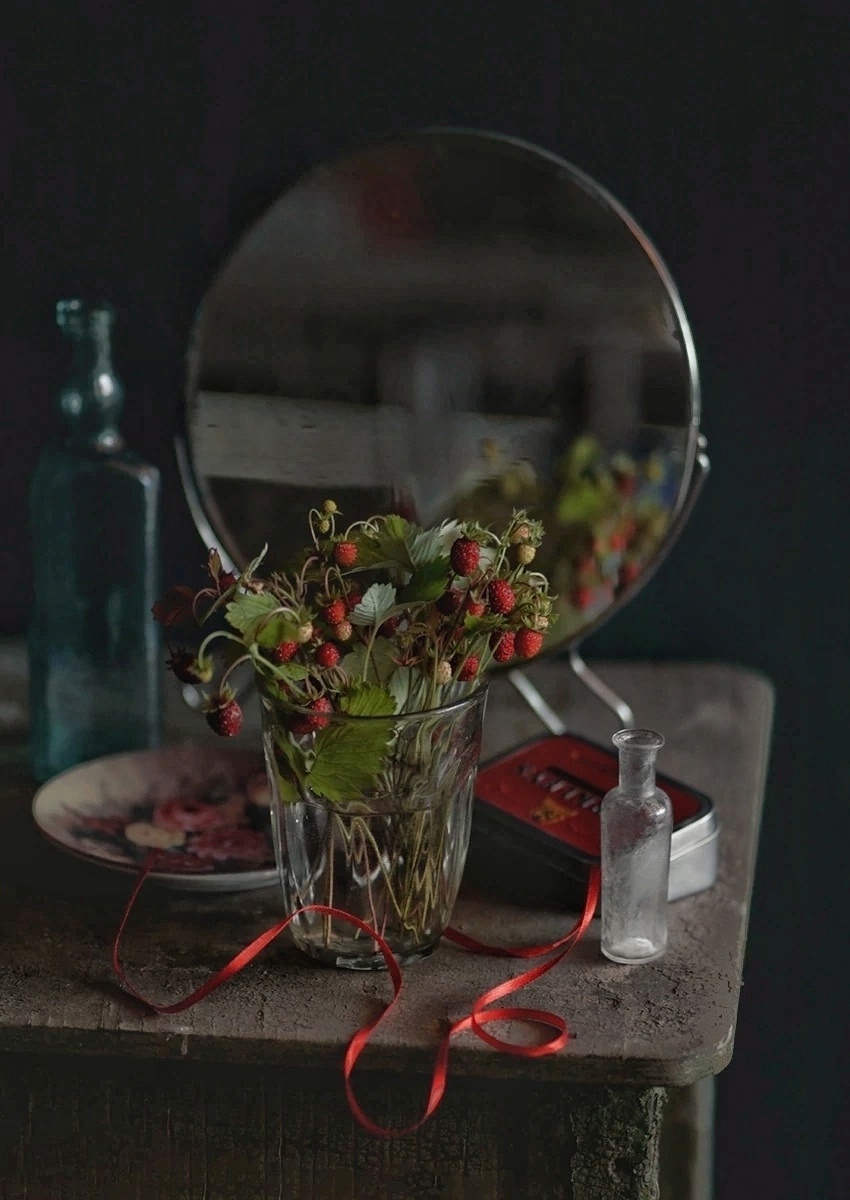 С земляникой...