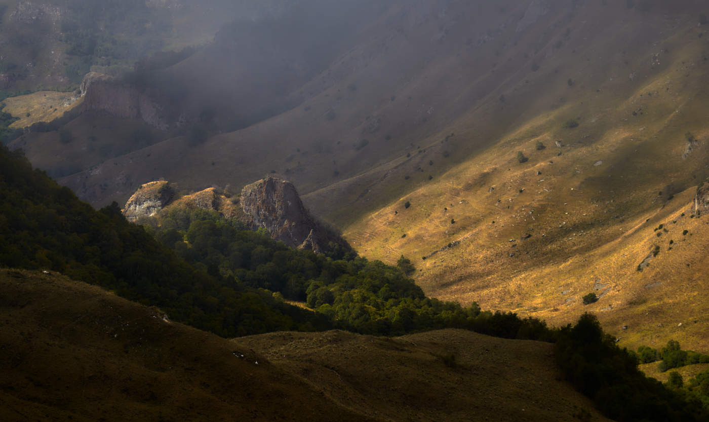 пробивающийся свет