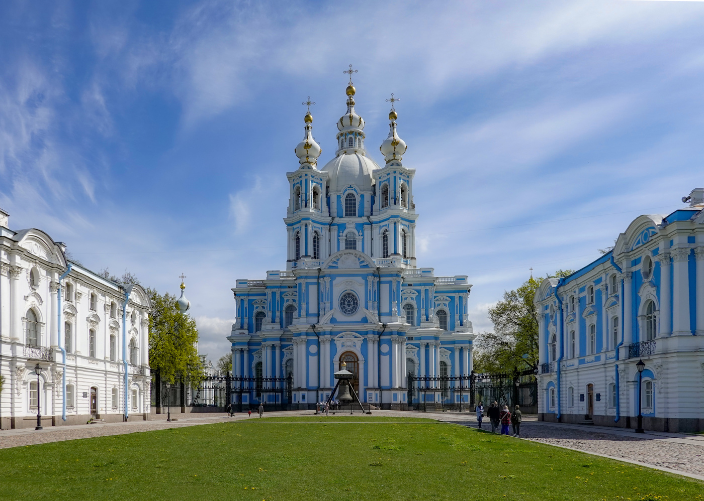 Смольный собор