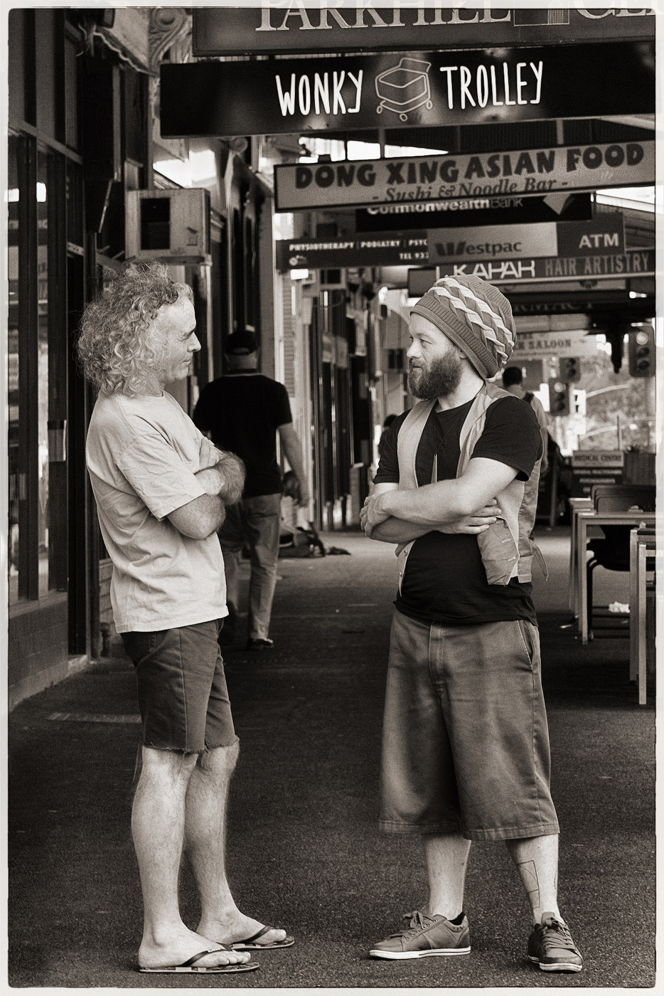 Познакомились, поговорили...