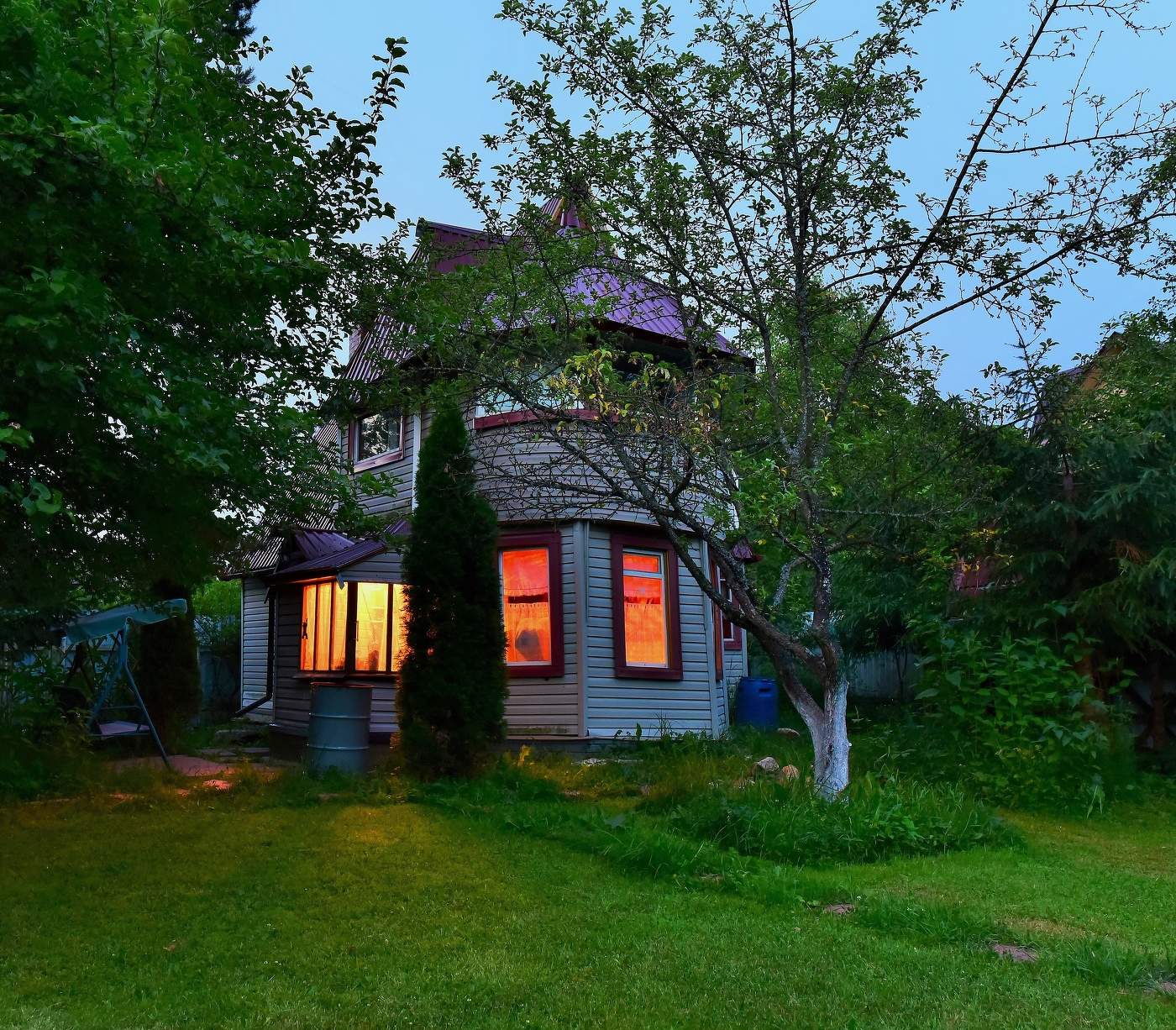 "В прозрачный, сумеречно-светлый час ..."