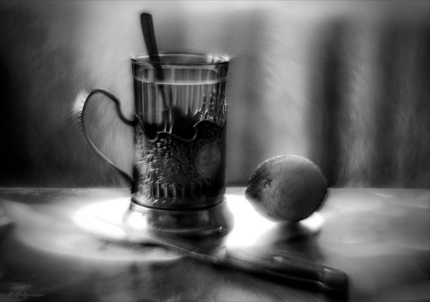 ОДА ПОДСТАКАННИКУ