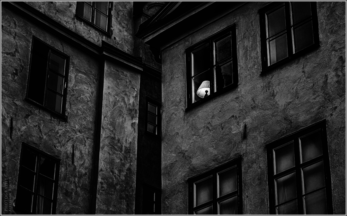 Однажды ,в старом-старом доме...