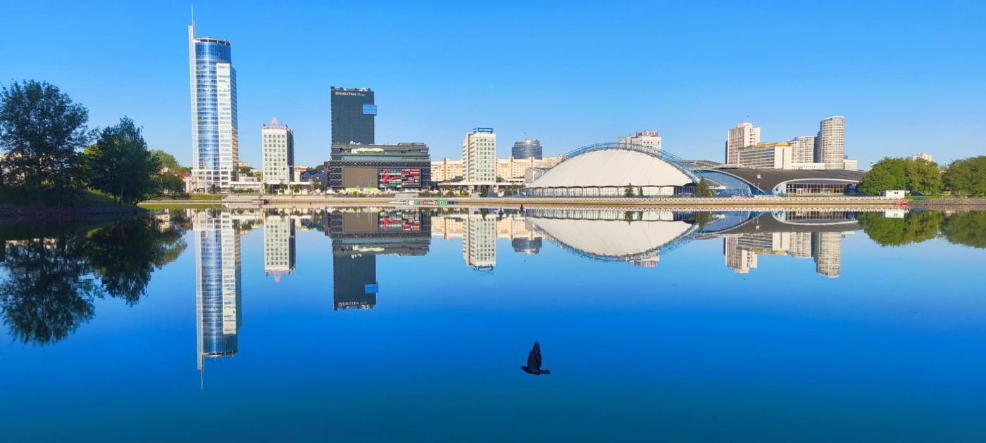 Тихое утро в большом городе...