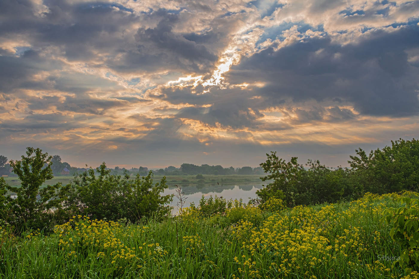 Облачное утро.