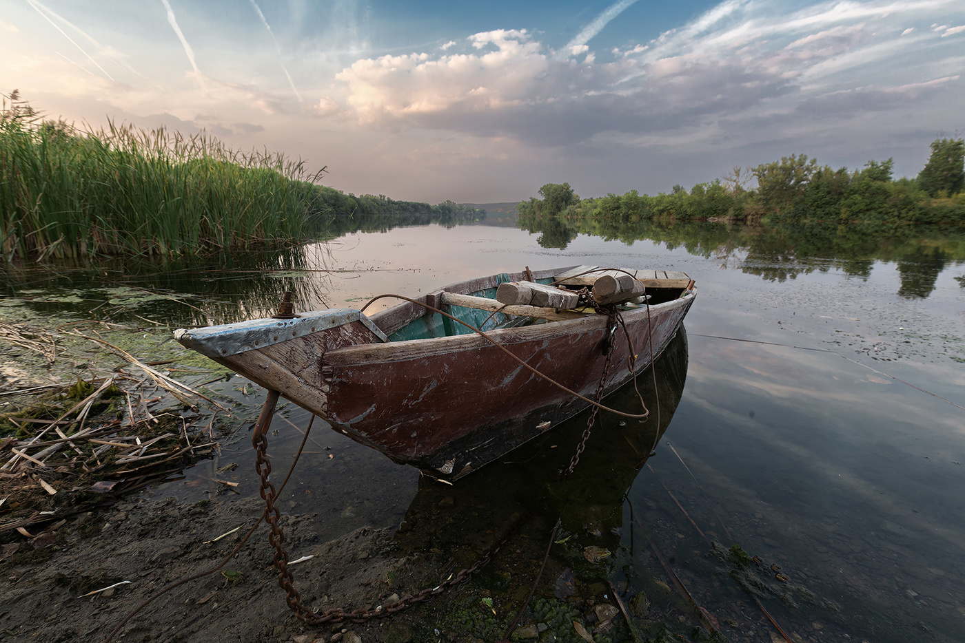 Принять швартовы