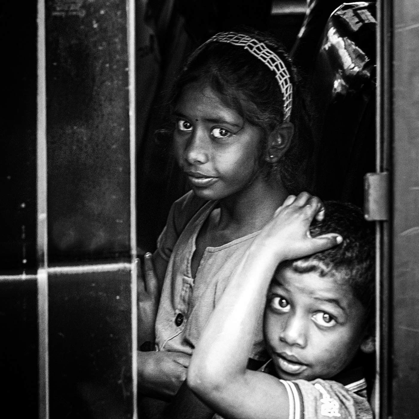 далёкие страны, чужие города