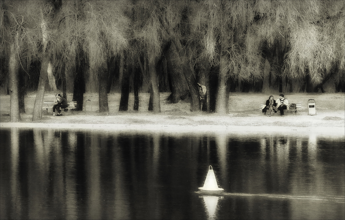 А НА ТОМ БЕРЕГУ...