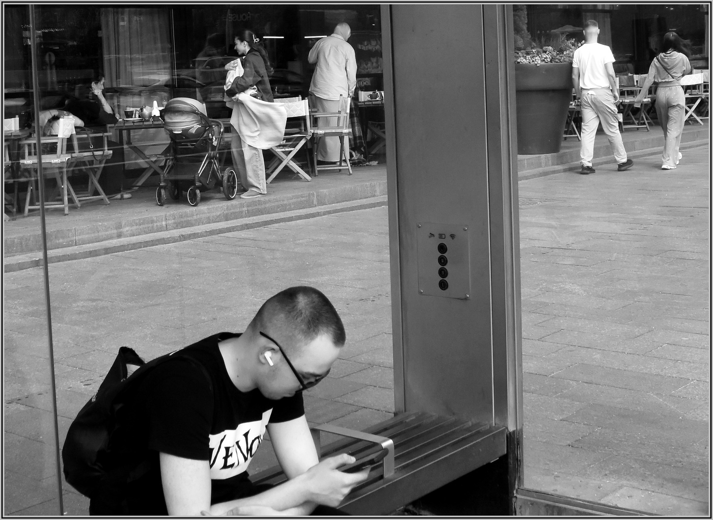 ..... Жизнь за стеклом .....