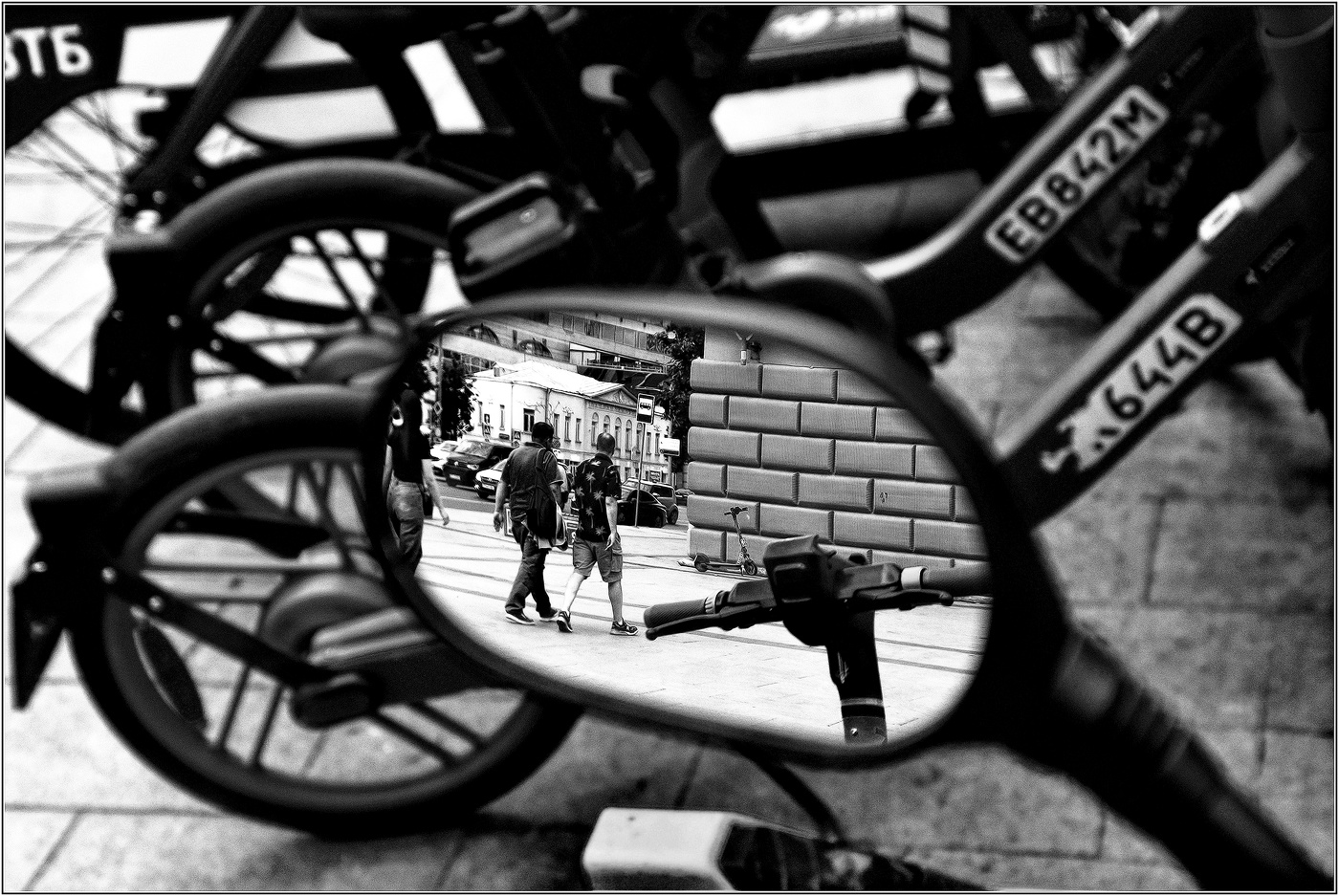 ..... Маленький мир зазеркалья .....