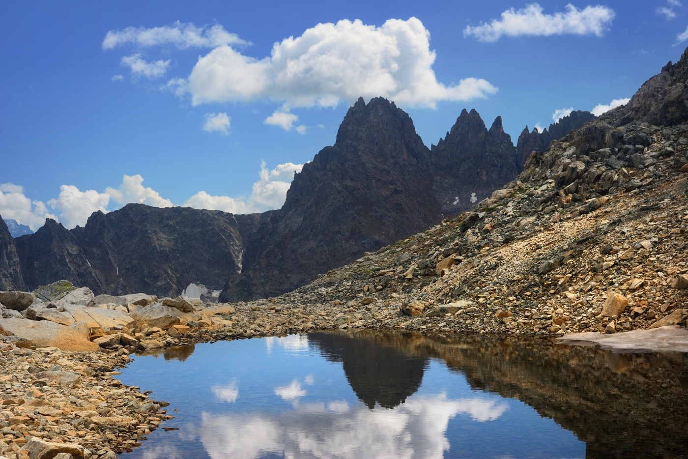 На перевале Азгек