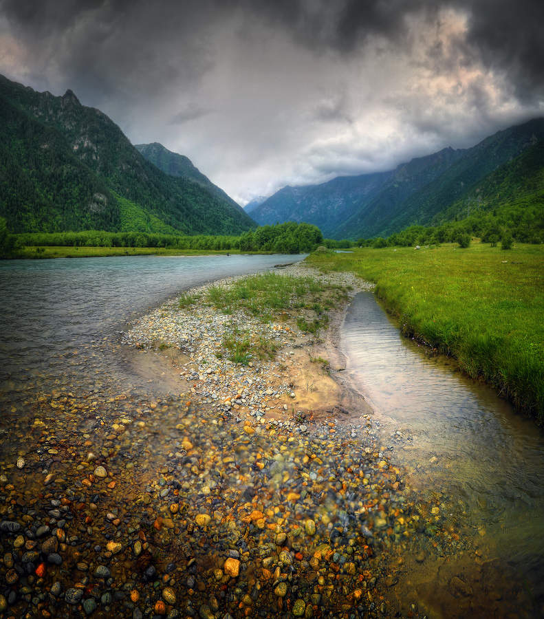 Каменные россыпи Учкулана..