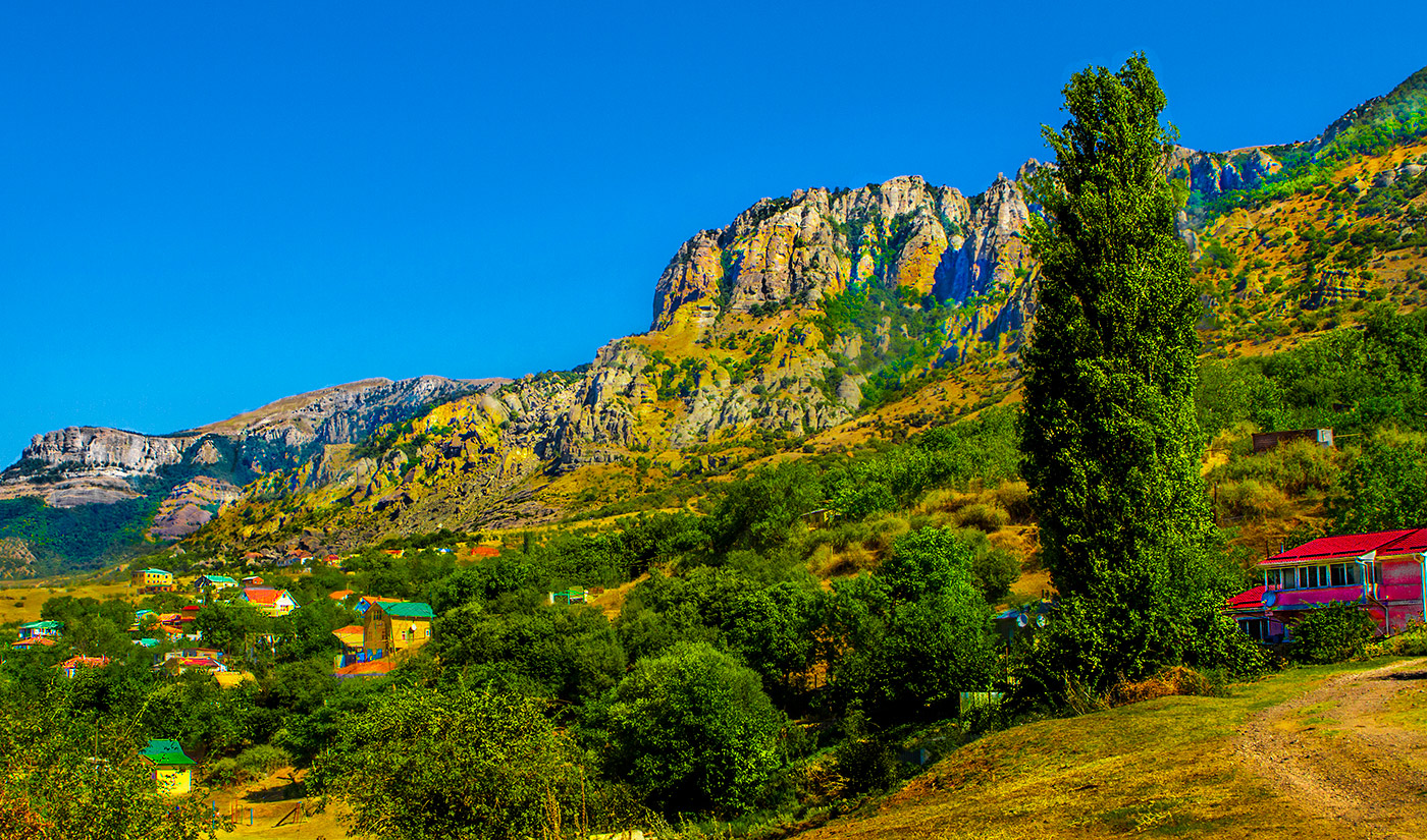 У полножия Демерджи