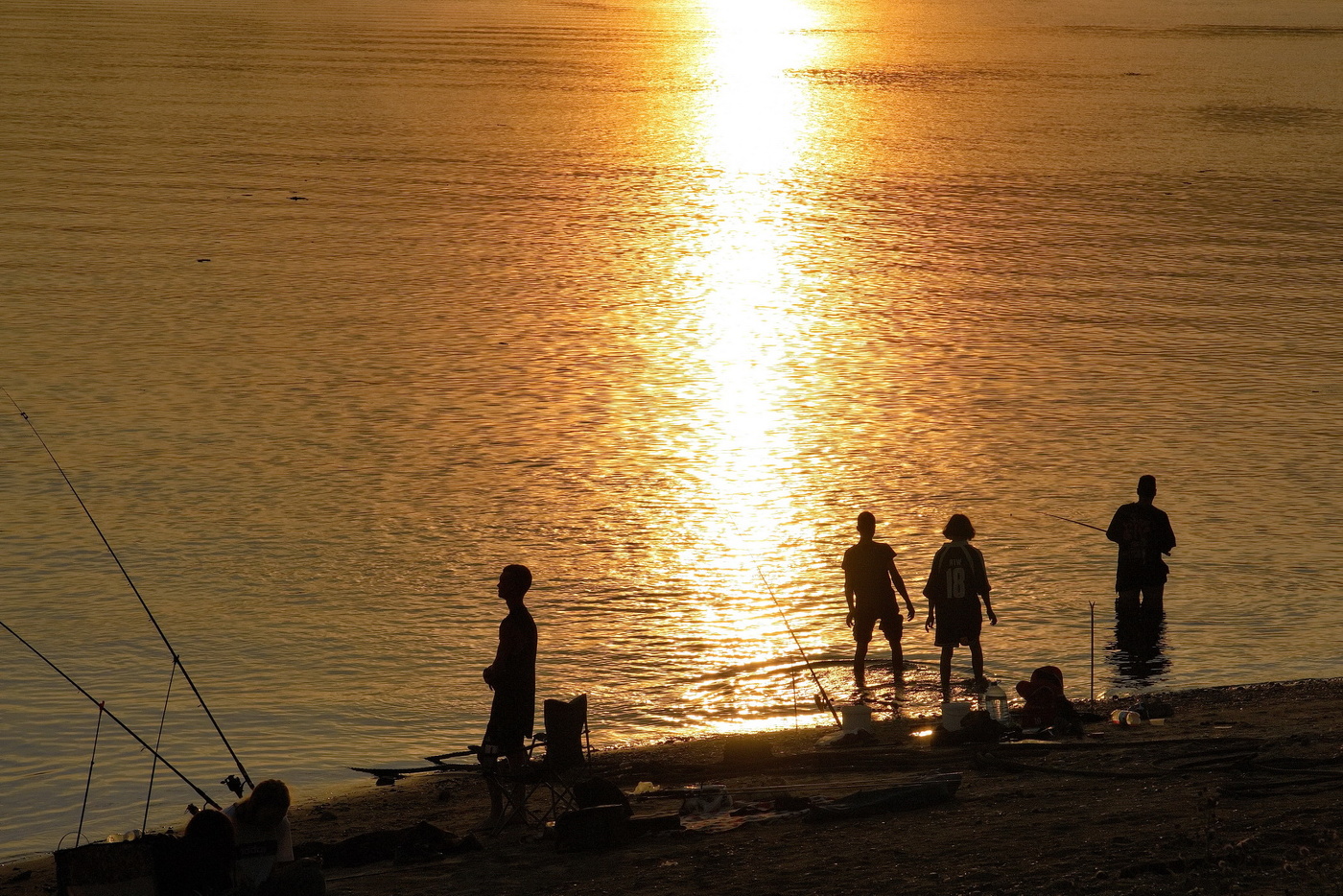 *На вечерней зорьке.**