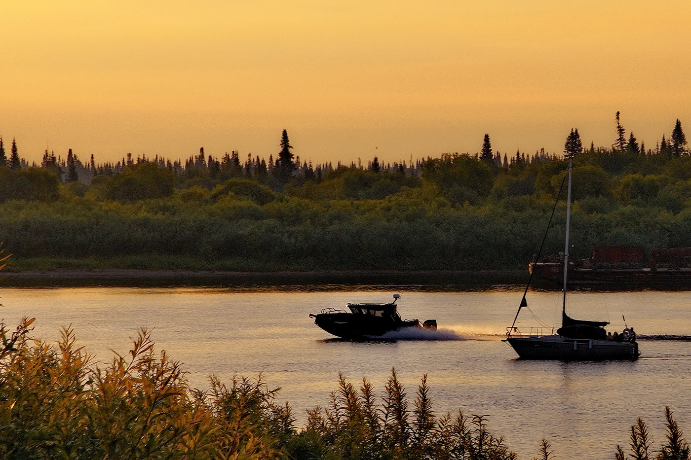 Тёплый вечер.