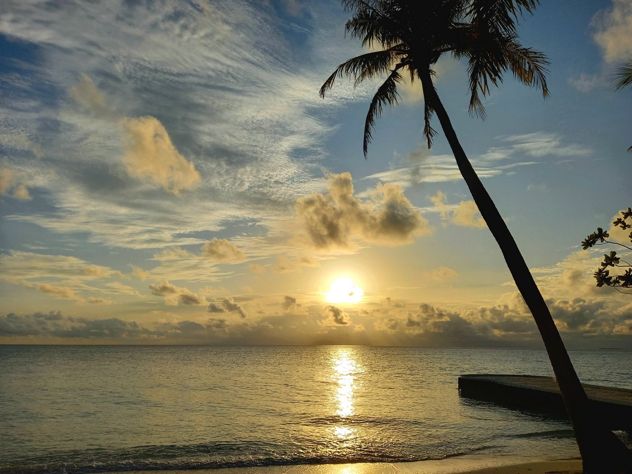 Закат на рифовом атолле