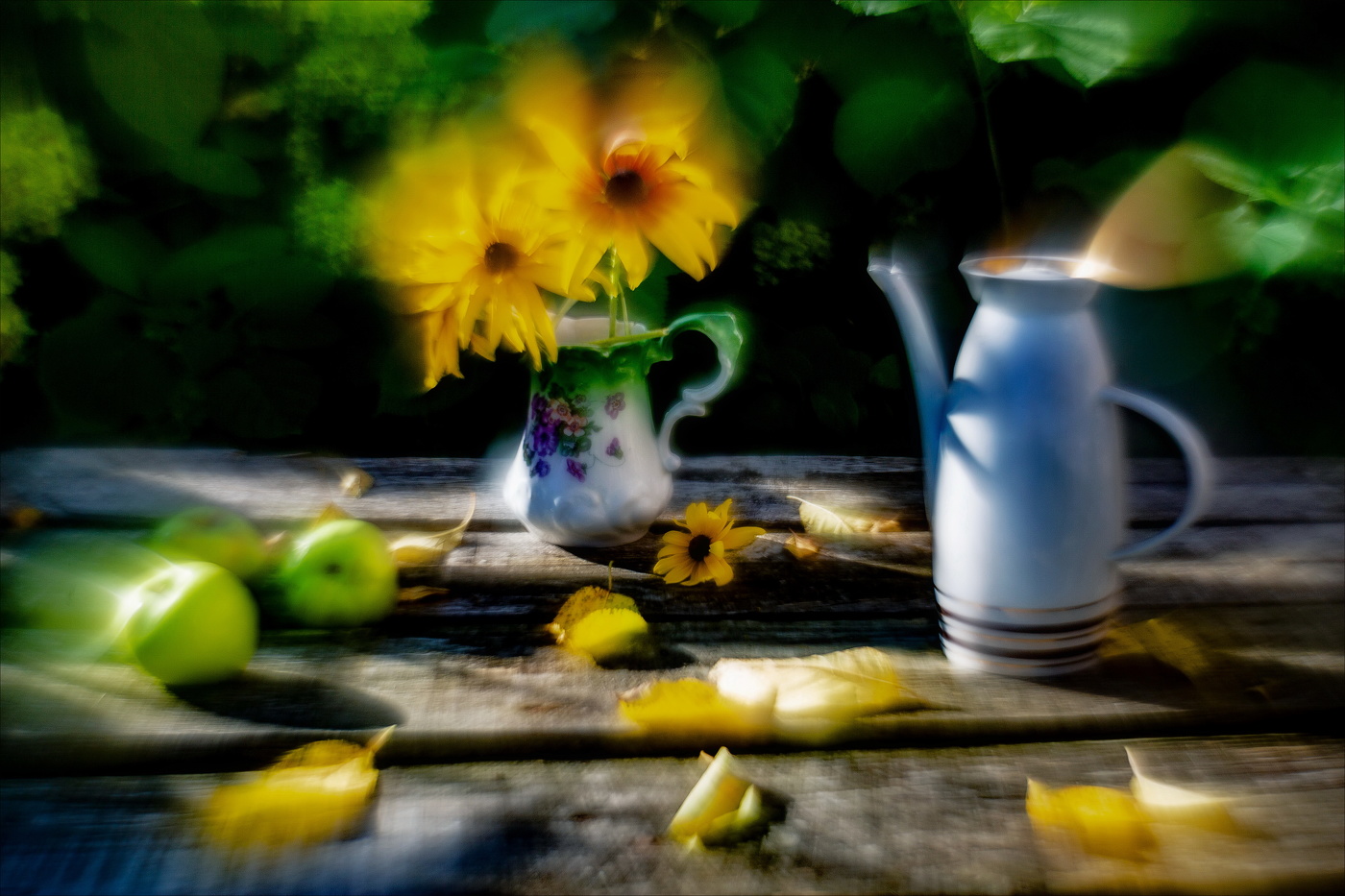 ПАДАЛИ ЛИСТЬЯ ВИШНЕВЫЕ