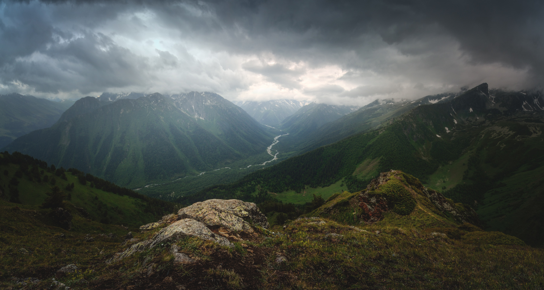 Долина реки Псыш