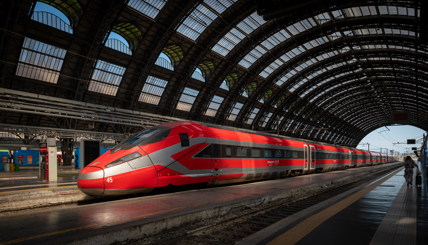 ниоткуда, в никуда