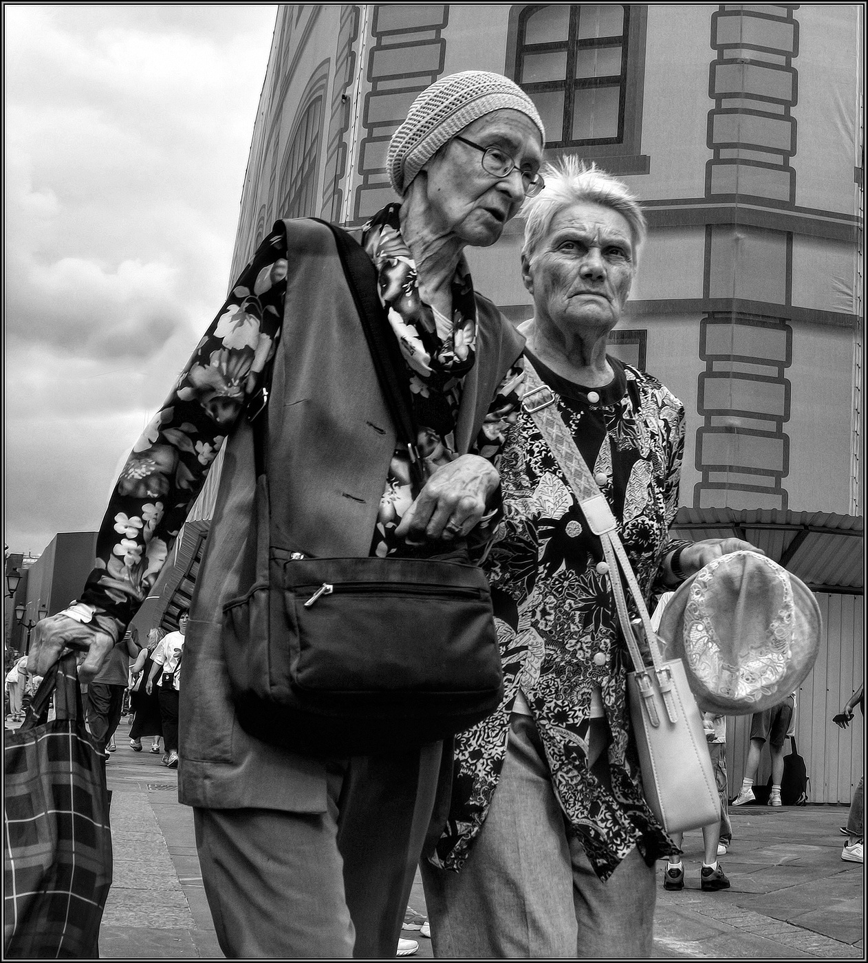 ..... Подруги .....