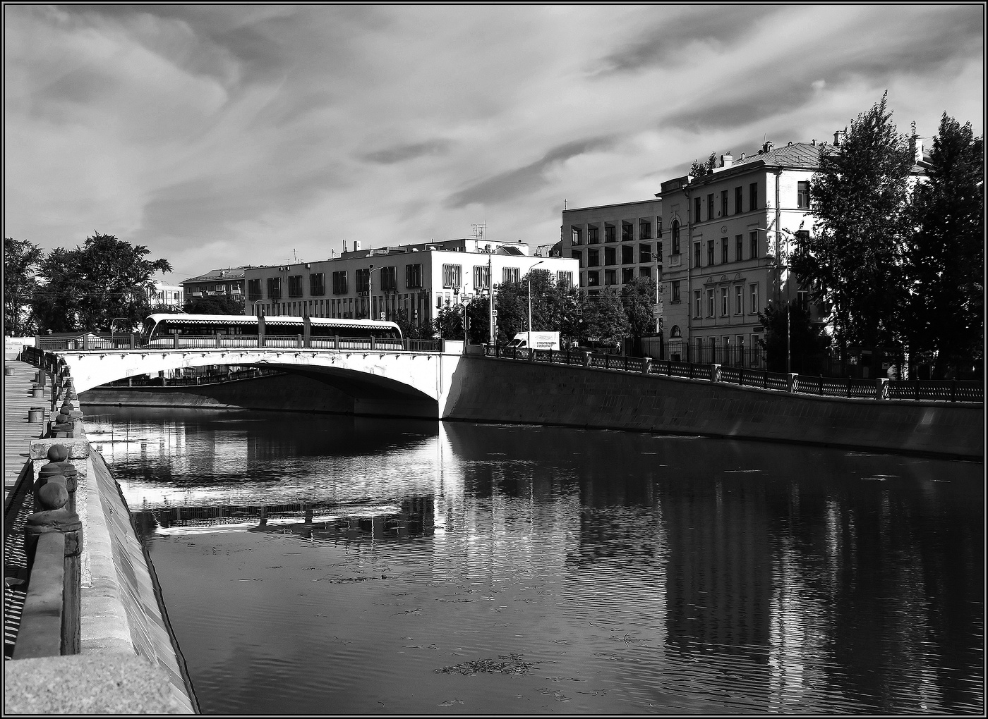 ..... Трамвай .....