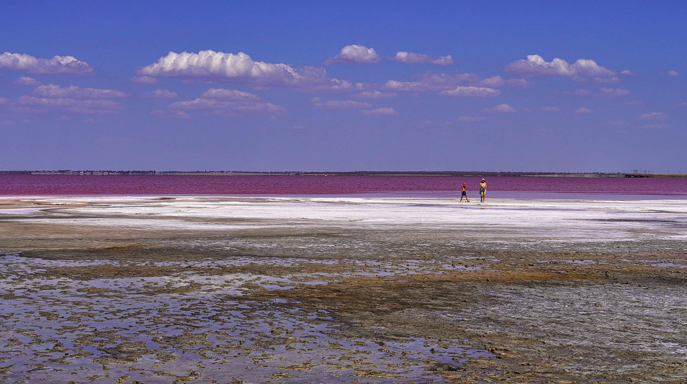 Солёное озеро