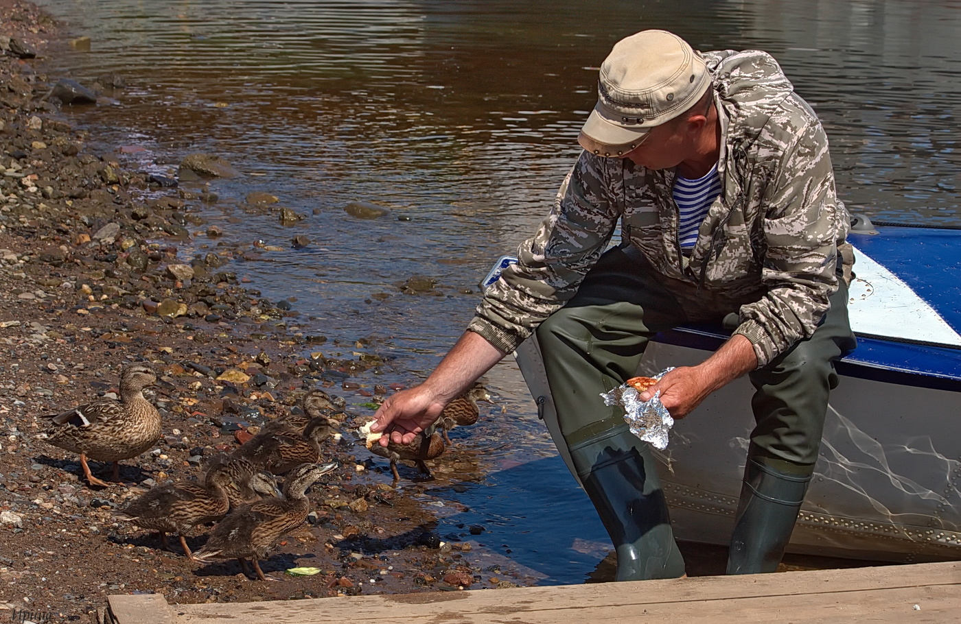 рабочий полдень...