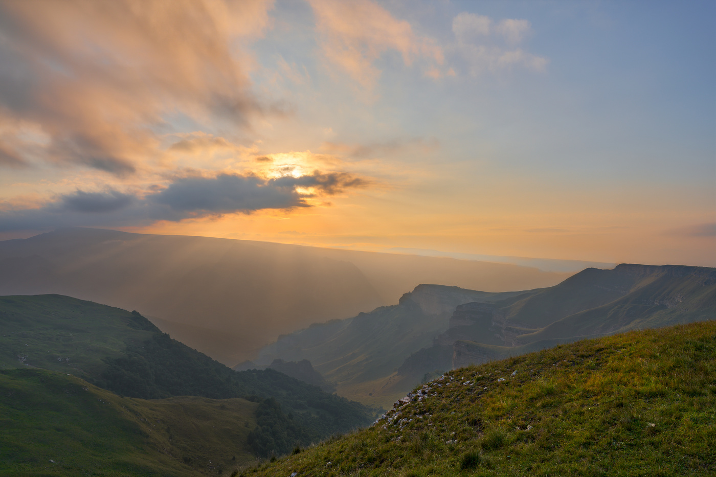 Карачаево-Черкесия уходит в осень