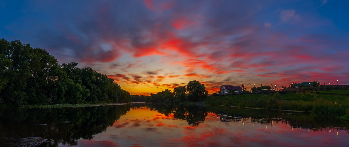на набережной